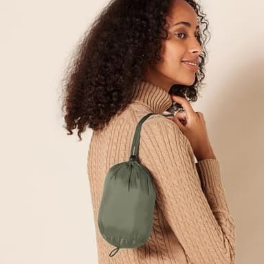 Amazon Essentials Women's Lightweight Water-Resistant Packable Hooded Puffer Coat (Available in Plus Size), Dark Olive, Large - Image 4