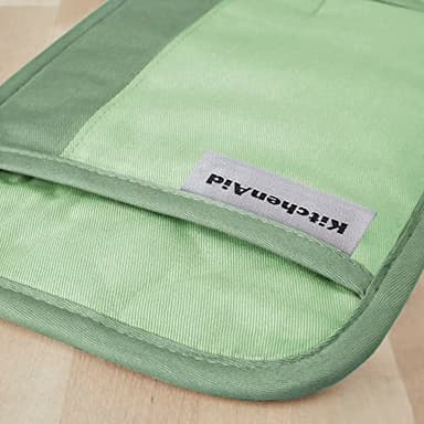 KitchenAid Beacon Two-Tone Non-Slip Pot Holder Set, Pistachio/Graphite Green, 7"x10", 2 Piece - Image 6