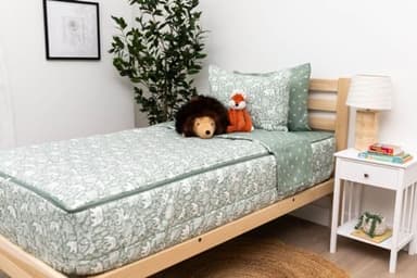 Beddy's Fantasy Woodland Girls Durable Zipper Bedding for Kids, Bed in a Bag, Green Sheets & Comforter with Animal & Woods Design, Includes Pillowcase & Pillow Sham Easy to Make & Wash - Image 2