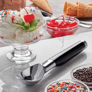 KitchenAid Classic Ice Cream Scoop, 8.6 inches, Black - Image 5