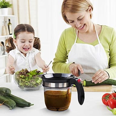 Fat Separator With Bottom Release, 4 Cup Gravy Separator for Cooking with Oil Strainer, Kitchen Gadgets Grease Separator Packaged with a 3-in-1 Multifunctional Peeler (Red) - Image 3