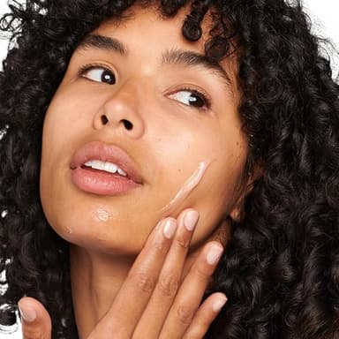 Clinique Moisture Surge 100H Auto-Replenishing Hydrator Oil Free Face Moisturizer | With Hyaluronic Acid, Aloe Bioferment and Vitamins C + E | For All Skin Types | Hydrating + Moisturizing, 4.2 Fl Oz - Image 4