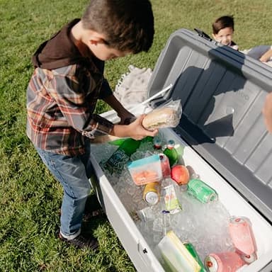 Igloo Gray Polar 120 Qt Cooler - Image 8