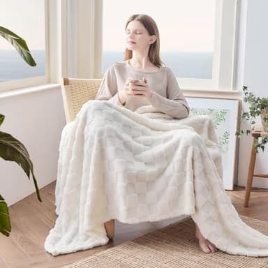 NEWCOSPLAY Super Soft Throw Blanket Ivory Premium Silky Flannel Fleece 3D Checkered Lightweight Bed Blanket All Season Use (Ivory Checkered, Throw(50"x70")) - Image 3