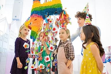 Pinata Candy - 5 Pounds 2.26 KG - Parade Candy Assortment - Individually Wrapped Mix for Party Favors - Bulk Variety Bag for Pinata Stuffers - Kids Birthday, Carnival Candies - Image 7