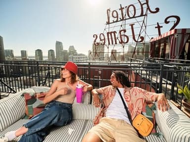 Stanley Quencher H2.0 Tumbler with Handle and Straw 30 oz | Flowstate 3-Position Lid | Cup Holder Compatible for Travel | Insulated Stainless Steel Cup | BPA-Free | Vivid Violet - Image 7