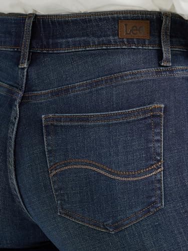 Lee Women's Ultra Lux Comfort with Flex Motion Bootcut Jean Renegade 8 Medium - Image 7