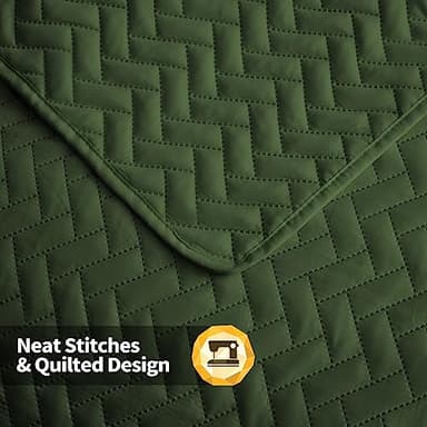 Maple&Stone Quilt Set Queen Size, Lightweight Olive Green Bedspread Ultrasonic Chevron Pattern Light Coverlet for All Season Comforter Bedding Decor - 3 Piece Full Bed Cover Sets - Image 4