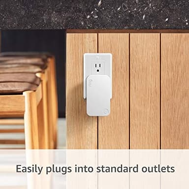 Ring Alarm Range Extender (2nd Gen) | Extend Ring Device Coverage Up to 250ft Range | Eliminate Dead Zones | Easy Plug-and-Play Setup | Base Station Required - Image 2