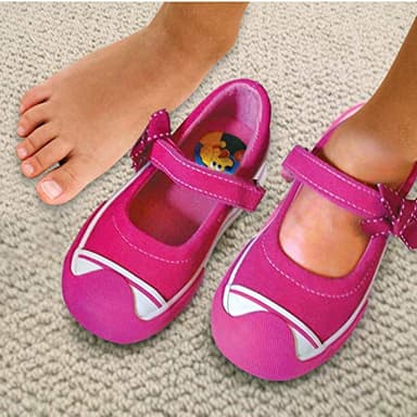 Mom Invented Shoes Clues for Learning Left & Right Shoes - Image 4