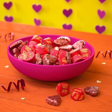 REESE'S Assorted Chocolate Peanut Butter Shapes, Valentine's Candy Bag, 21.49 oz - Image 6
