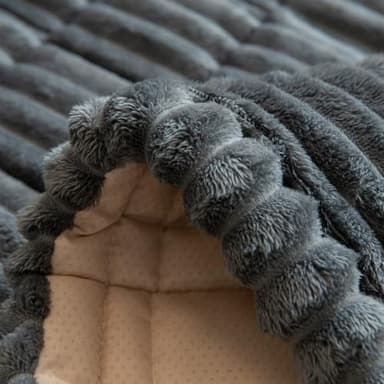 Gumfolk Non Slip Fuzzy Pet Couch Covers for Sofa, Washable Couch Cushion Covers for Large Dogs - Image 7