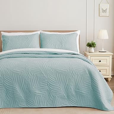 Exclusivo Mezcla Queen Quilt Bedding Set, Lightweight Aqua Blue Quilts Queen Full Size for All Seasons, Soft Microfiber Bedspreads Coverlets Bed Cover with Leaf Pattern, 3 Piece - Image 1