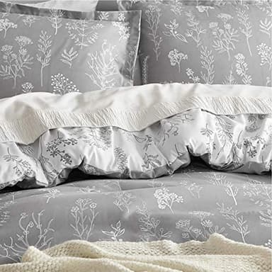 Bedsure Queen Comforter Set - Grey Bed Set, 3 Pieces Cute Floral Bedding, 1 Soft Reversible Botanical Flowers Comforter and 2 Pillow Shams - Image 4