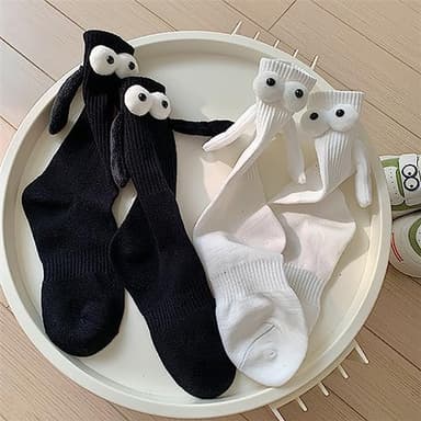 2 Pairs Magnetic Holding Hands Socks - Funny Gifts for Women & Men, Teens, Couples, Friends - Image 6