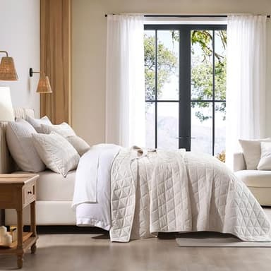 Homzard Velvet Quilt Set Queen Size Bedding Set, Cream White Velvet Comforter, Luxury Bedspreads Queen Size, Cream White Bedding,Soft Lightweight Quilts for All Season - Image 3