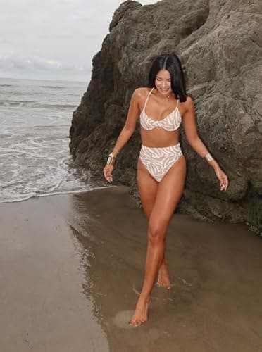 Sports Illustrated Women's X-Back Underwire Bikini Top, Wild Stripes/Sandstone, Small - Image 2