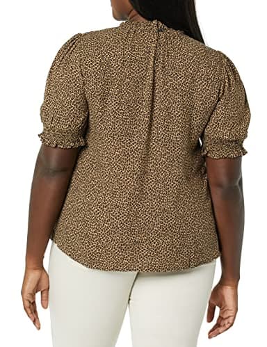 Amazon Essentials Women's Fluid Twill Short Puff Sleeve Smock Detail Shirt, Camel Micro Cheetah, Medium - Image 4