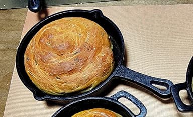 HAWOK Cast Iron mini skillet mini pie pan Dia.5.3 inch Pack of 12 Pre-seasoned Round - Image 2