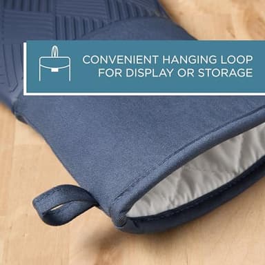TOWN & COUNTRY BASICS Basketweave Soft Silicone Oven Mitt 2-Pack Set, Heat Resistant up to 500F, Flexible Silicone, Non-Slip Grip, Blue, 7.5"x13" - Image 4