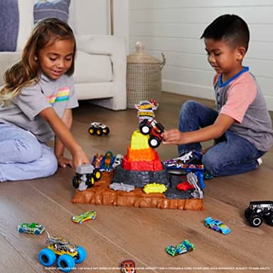 Hot Wheels Monster Trucks Playset & Toy Truck, Arena Smashers Bone Shaker Ultimate Crush Yard, Exclusive 1:64 Scale Bone Shaker & 3 Crushable Cars - Image 2