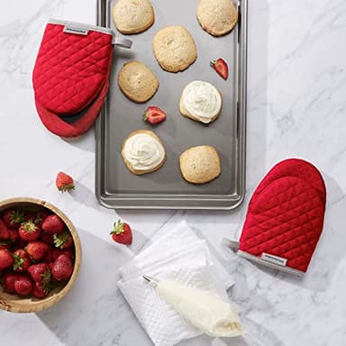 KitchenAid Asteroid Mini Oven Mitt Set, 5.5"x8", Fire Red, 2 Piece - Image 2