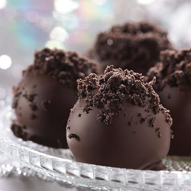 OREO Dark Chocolate Creme Chocolate Sandwich Cookies, Family Size, 12 - 17 oz Packs - Image 8