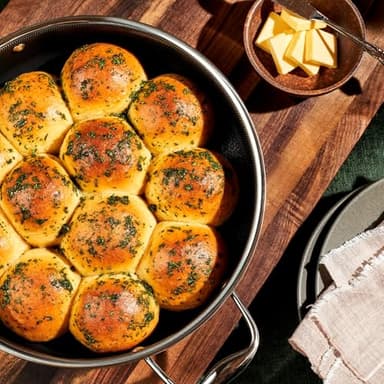 HexClad Hybrid Nonstick 4.5-Quart Deep Sauté Pan with Tempered Glass Lid, Stay-Cool Handle, Dishwasher-Friendly, Oven-Safe Up to 900°F, Induction Ready, Compatible with All Cooktops - Image 7