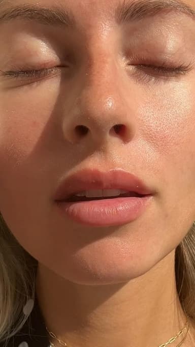 TONYMOLY 24K Snail Moisture Facial Stick 20g – Hydrating Multi Balm with Snail Mucin & 24K Gold for Glowing Skin, Anti-Aging Skincare, Moisture Barrier Protection, Korean Skincare - Image 6