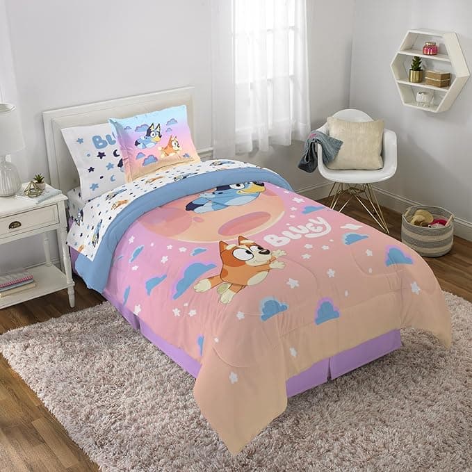 Jay Franco Bluey & Bingo Twin Comforter Set - 5 Piece Bed Set Includes Sheet Set & Pillow Covers - Super Soft Clouds & Stars Kids Bedding - Image 1