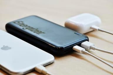 Energizer 10000mAh Poratable Charger Fast Charging 22.5W Power Bank with 3 Outputs Battery Pack Charger for iPhone 16 15 14 13 12, Samsung, Google, iPad, Tablet and More_UE10055PQ - Image 2