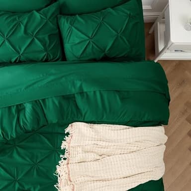 Bedsure Twin Comforter Set Dark Green - Bed in a Bag Twin Size 5 Pieces, GentleSoft™ Pintuck Bed Set Gift for Family, Pinch Pleat Dark Green Comforter with Sheets, Pillowcase & Sham - Image 7