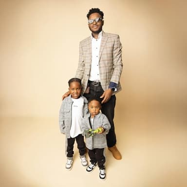 Kate Seamless Paper Backdrop for Photography Beige Cream Backdrop Paper (106.8''x32.8' Ivorine) - Image 4