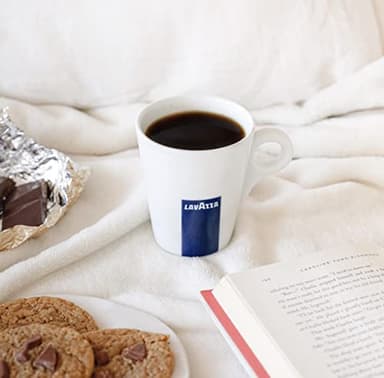 Lavazza Classico Ground Coffee Blend, Medium Roast, Authentic Italian, Blended And Roasted in Italy, Non GMO, Value Pack, A Full bodied with rich flavor and notes of dried fruit, 20 Ounce - Image 11