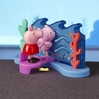 Peppa Pig Peppa’s Adventures Peppa’s Aquarium Adventure Playset Preschool Toy: Includes 4 Figures and 8 Accessories; for Ages 3 and Up - Image 5
