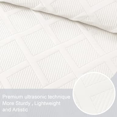Exclusivo Mezcla Quilts Queen Size - White Quilt Set Bedspread with 2 Pillow Shams, Modern Bedding Set with Striped Pattern, Soft Lightweight Bedspreads Queen Size for All Seasons - Image 4