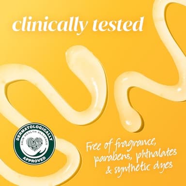 Olay Invisible Sunscreen, SPF 35, 100% Invisible Facial Sunscreen and Makeup Primer - Fragrance-Free, Weightless, No White Cast Broad Spectrum Sun Protection with Vitamin C & E, Aloe Vera, 1.7 Oz - Image 3