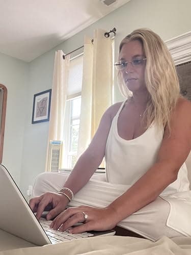 NoBlu Vision Bluelight Glasses for Men & Women – NoBlu No Blue Light Glasses for Women & Men Screen, Eye Strain & Sleep - Computer Gaming BlueEase-Optics with Clear Frame & Travel Case - Image 6