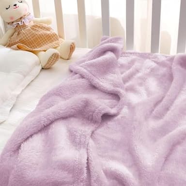 Exclusivo Mezcla Plush Fuzzy Fleece Throw Blanket, Super Soft, Fluffy and Warm Blankets for Couch, Bed, All Season Use (40x50 Inches, Light Purple) - Image 5