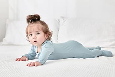 RRP Unisex Baby Footies Pajamas,Rayon Derived From Bamboo,Buttery Soft Sleep 'N Play PJs,2-Way Zipper Closure,0-18 Months (Sage/BlueGrey/Blush, 0-3 Months) - Image 6
