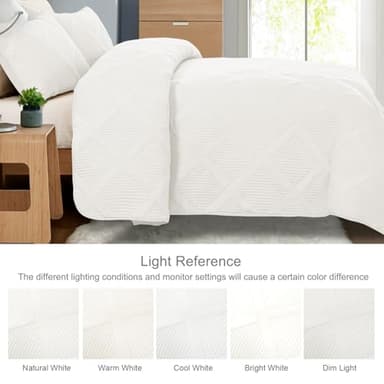 Exclusivo Mezcla Quilts Queen Size - White Quilt Set Bedspread with 2 Pillow Shams, Modern Bedding Set with Striped Pattern, Soft Lightweight Bedspreads Queen Size for All Seasons - Image 3