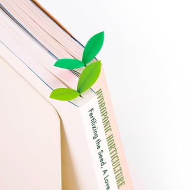Fred and Friends Little Green Bookmarks - Image 5