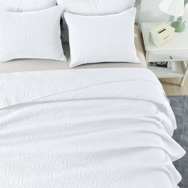 MASVIS Quilt Set Full Queen Size, Lightweight Quilted Microfiber Bedspread Coverlet for All Season, Classic Coin Pattern Quilts, Soft Bedding Set, 3 Piece (1 Quilt, 2 Pillow Shams) White - Image 2
