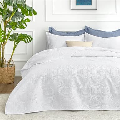 Love's cabin Quilts for Queen Bed White Bedspreads - Soft Bed Summer Quilt Lightweight Microfiber Bedspread- Modern Style Coin Pattern Coverlet for All Season - 3 Piece (1 Quilt, 2 Pillow Shams) - Image 1