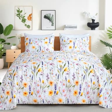 ROMROL Quilt Set Queen Size Floral Quilt Bedding Set 3 Pieces Quilted Bedspread Lightweight Coverlet Set Garden Patchwork Style Soft Reversible Quilted Sets with 2 Pillow Shams for All Season - Image 1