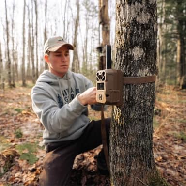 Moultrie Edge 3 Cellular Trail Camera with 3.4W Solar Kit - 40MP HD Photo Capture - 1080p Low-Glow Flash - GPS - Multi-Carrier Auto-Connect - Built-in Memory - 0.5s Trigger Speed - AI Buck Detection - Image 5