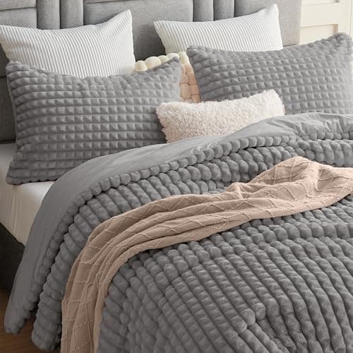 Plush & Plaid 3-Piece Queen Fluffy Fleece Comforter Set with 2 Pillowcases, Extra Soft Warm Winter Bedding Set for Men Women Kid, Thick Heavy-Weight Luxury Furry Bed Set for Boy Girl, Gray - Image 1