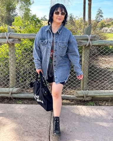 Vetinee Oversized Boyfriend Denim Jean Jacket with Buttons and Raw Hem Pockets - Blue, Size Medium 8-10 - Image 5