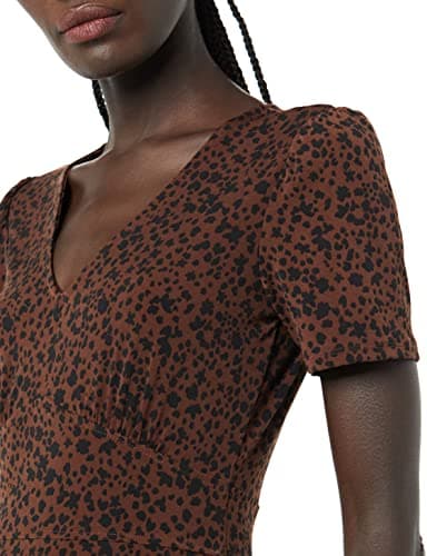 Amazon Essentials Women's Short Sleeve V-Neck Gathered Fit and Flare Dress, Dark Toffee Brown Cheetah, Medium - Image 5