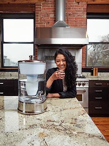 ZeroWater 40-Cup Ready-Pour 5-Stage Round Glass Water Filter Dispenser with 5-Stage 0 TDS Water Filter – IAPMO Certified to Reduce Lead, Chromium, and PFOA/PFOS - Image 7